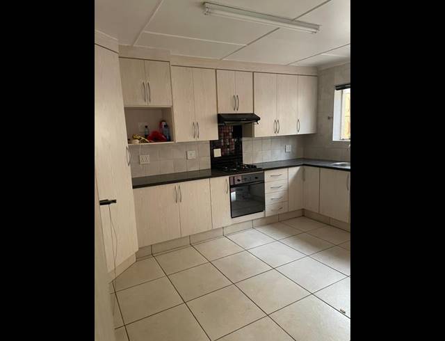 2 BEDROOM PROPERTY TO RENT IN PRIMROSE